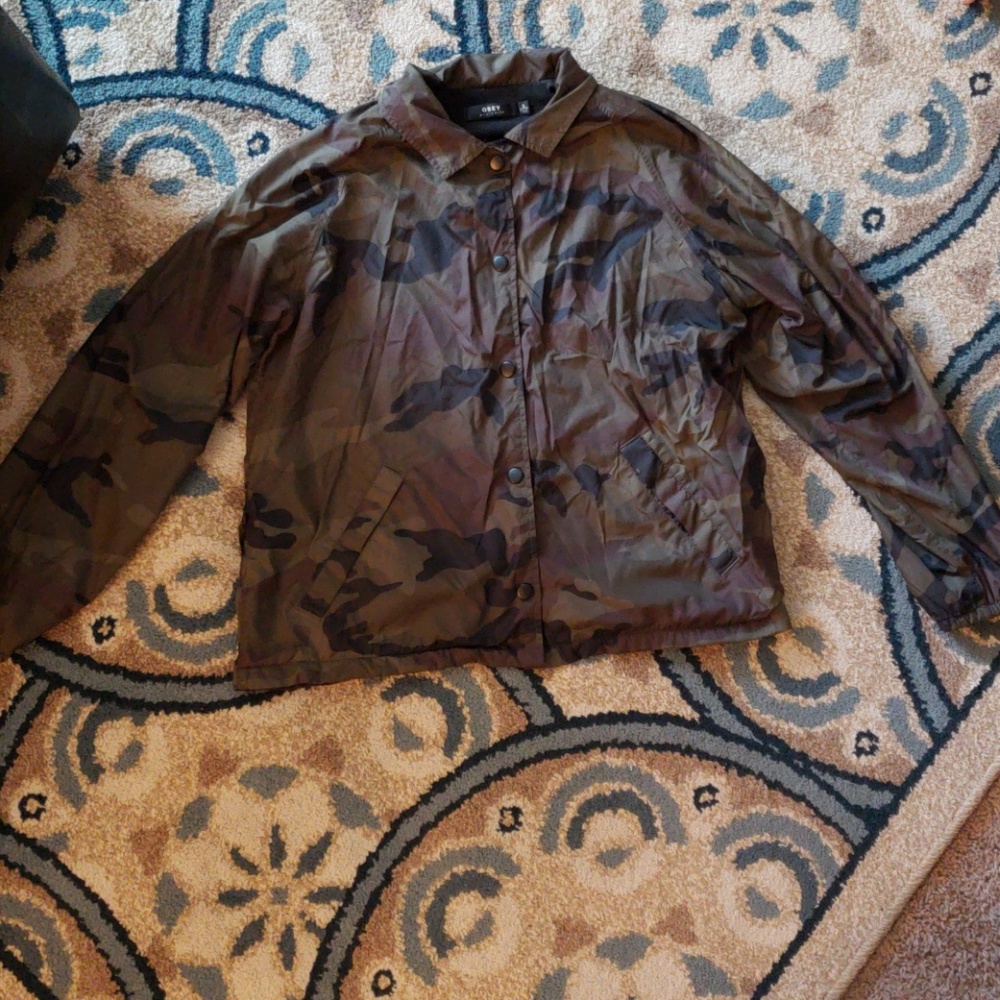 Obey windbreaker